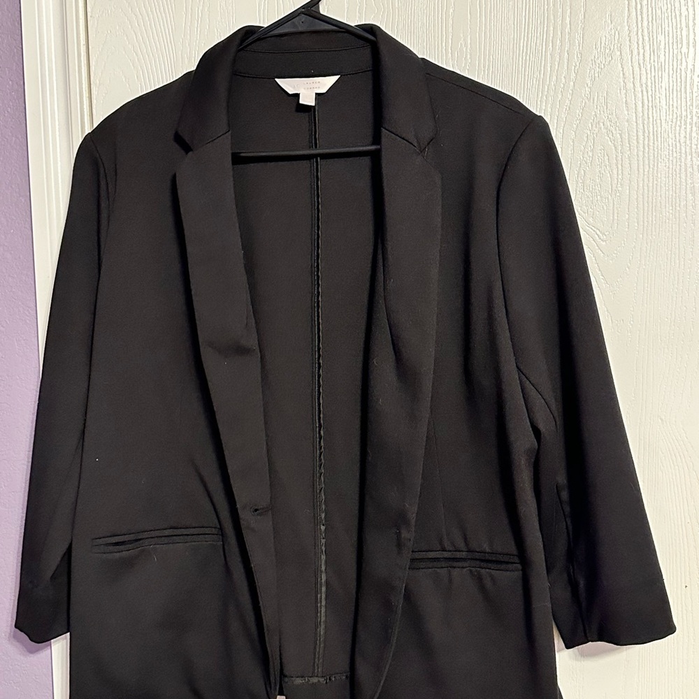 Women’s black blazer